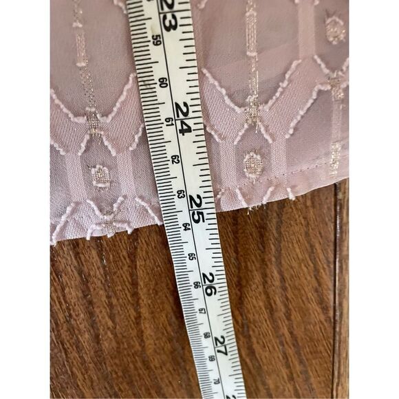 Loft pink metallic flutter sleeve blouse size m - Picture 5 of 6